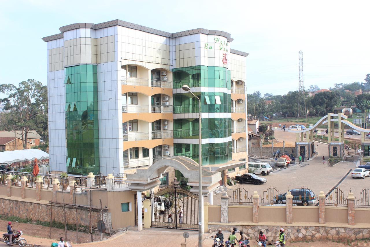 La Grande Hotel Kampala Exterior foto